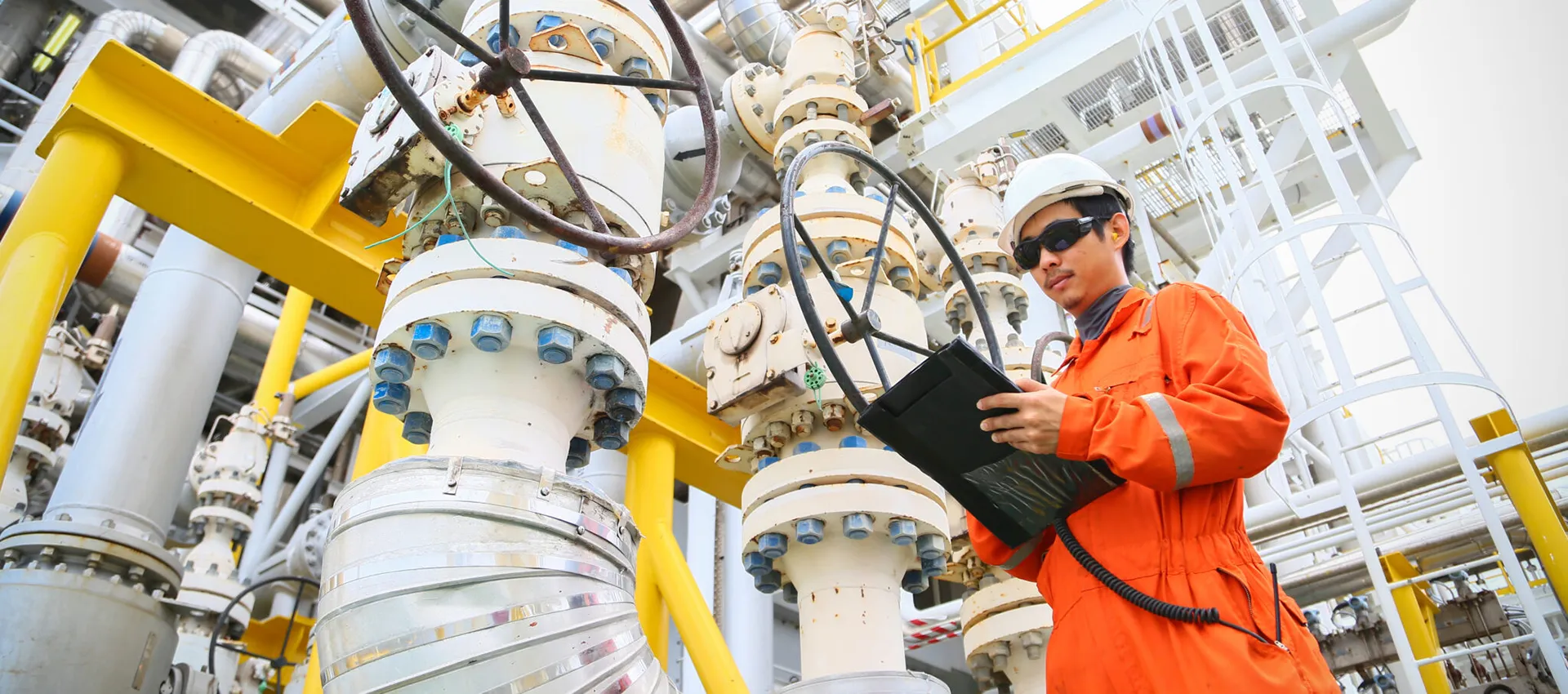 Inspiro industry hero image energy utilities